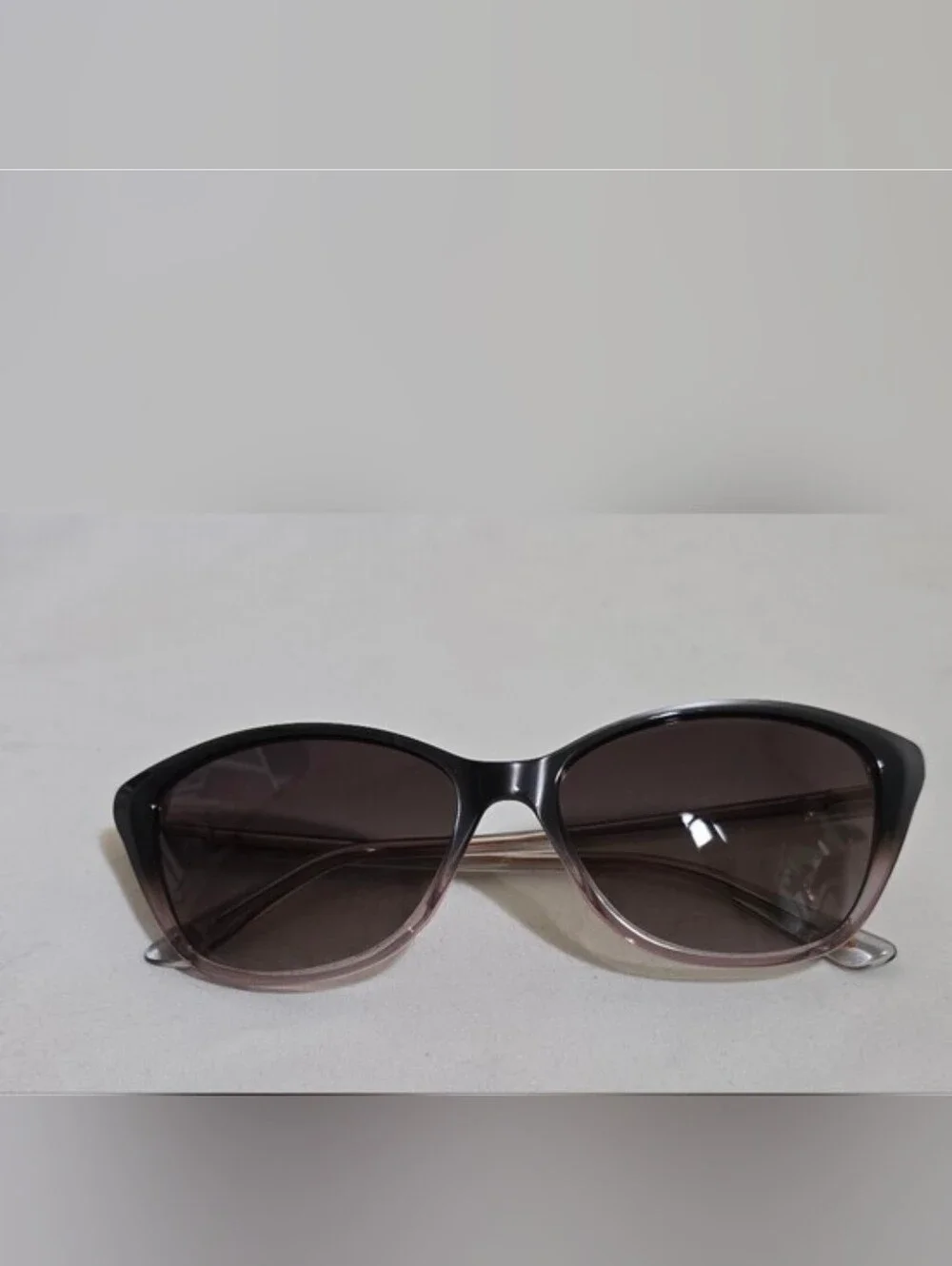 Liz Claiborne L-587/S Sunglasses